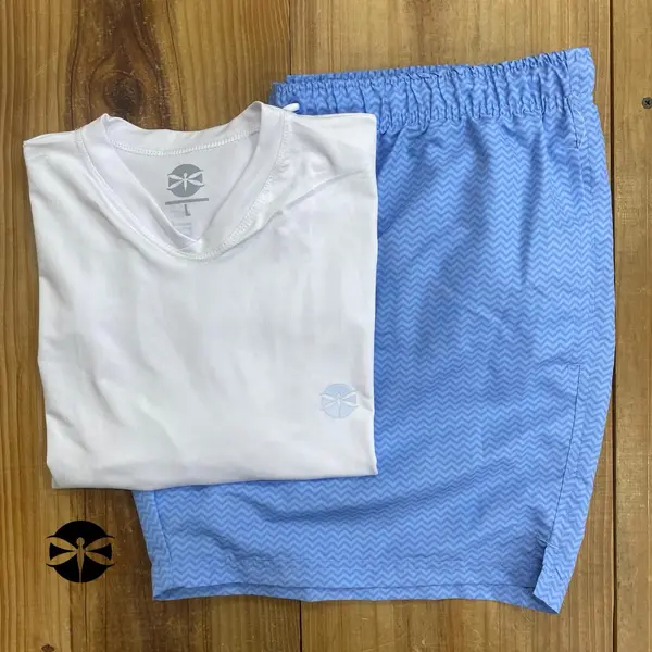 Conjunto Caballeros (Playera UV + Short) · Blanco Celeste Zigzag