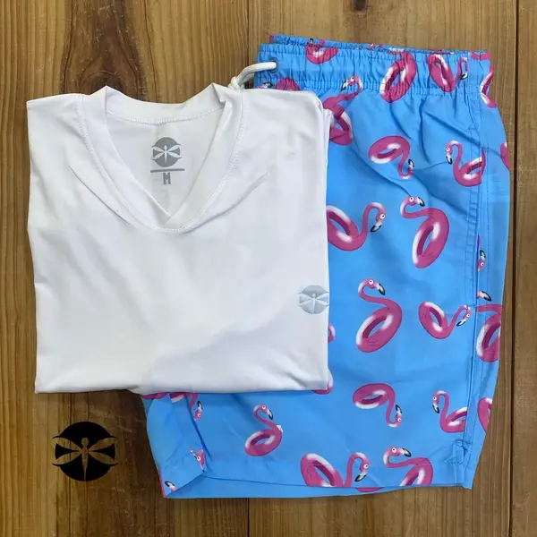Conjunto Caballeros (Playera UV + Short) · Blanco Inflable Flamingo Azul